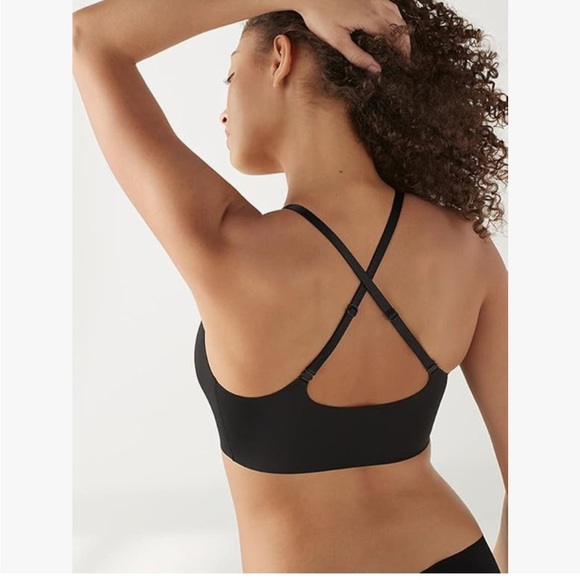 True & Co True Body Triangle Convertible Strap Bra Black Bralette Size M - Picture 2 of 6